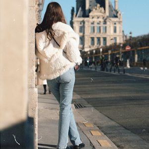 Meet your Posher, Carita